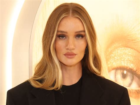 rosie huntington whiteley height|rosie huntington whiteley body measurements.